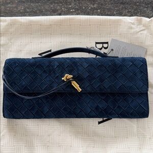 Bottega Veneta Andiamo Clutch